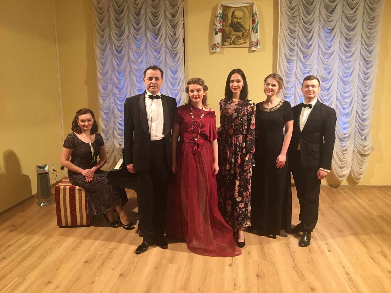 IMG-ef5395826381fd765b81763451acb9cd-V