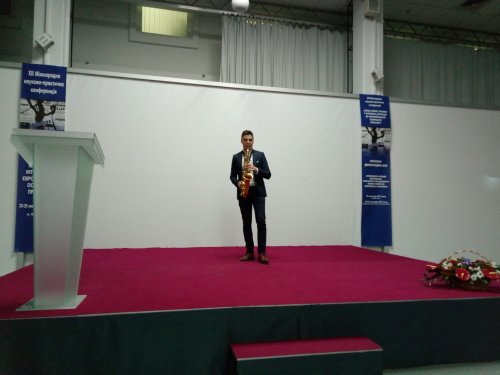 P71123-095807 500x375