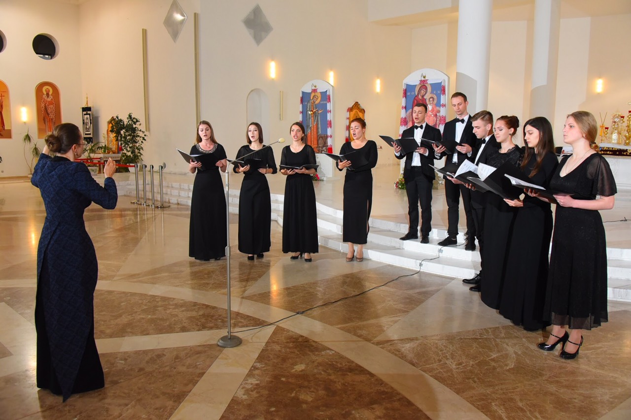 image-0-02-05-8386221f919386bd1002ee436e77e40ca8ba5cb2eecbc4c60d0f5344dcb05632-V copy